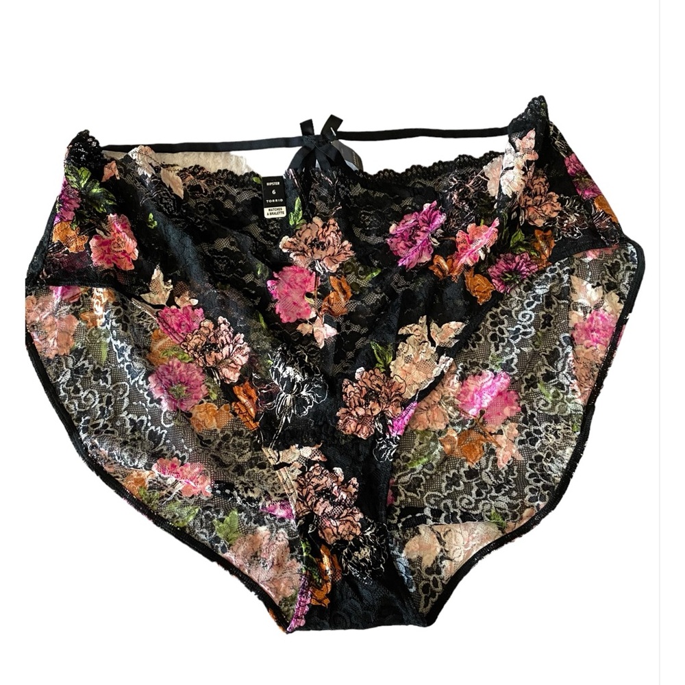 Torrid lace black floral strappy panty lingerie size 6